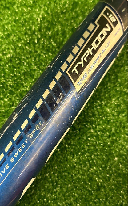 Easton Typhoon Baseball Bat 32" 20 oz. (-12) 2 1/4"