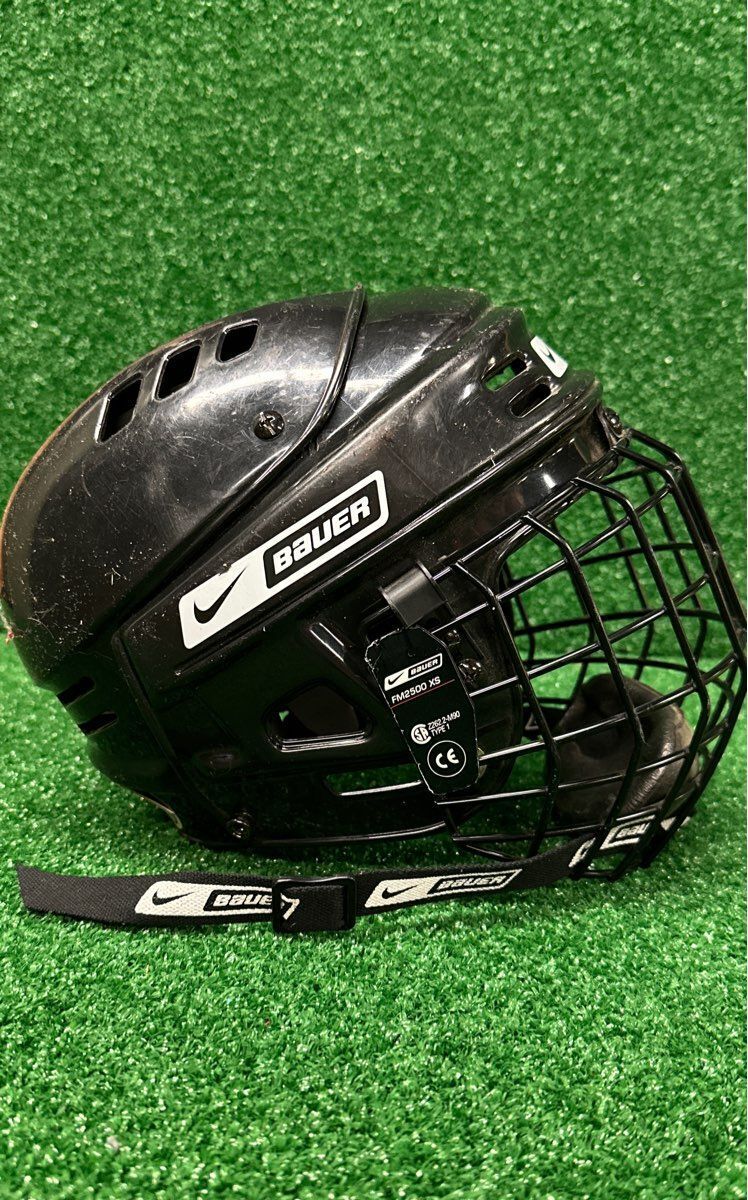 Nike Bauer NBH1500XS Hockey Helmet Extra Small (XS)