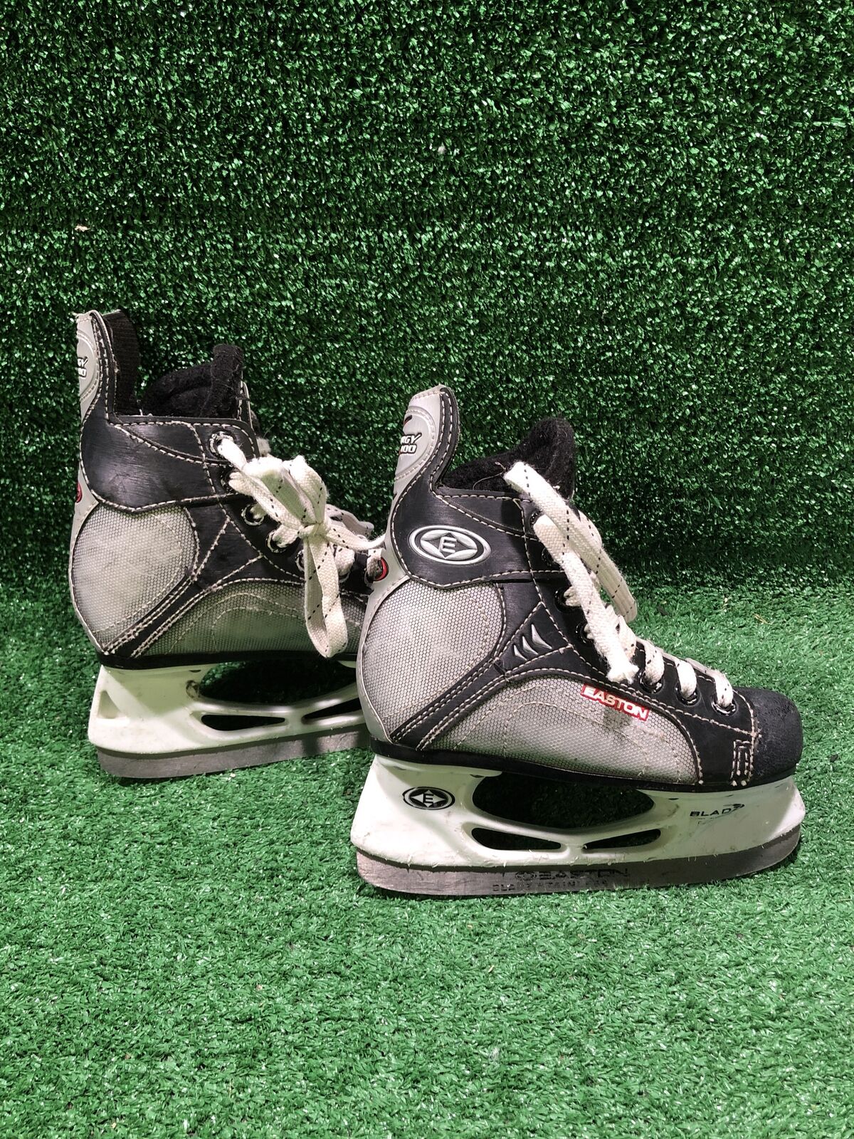 Easton Synergy 100 Hockey Skates Youth 12.0 Skate Size