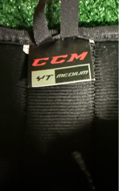 Ccm QLT 230 Hockey Shoulder Pads Youth Medium (M)