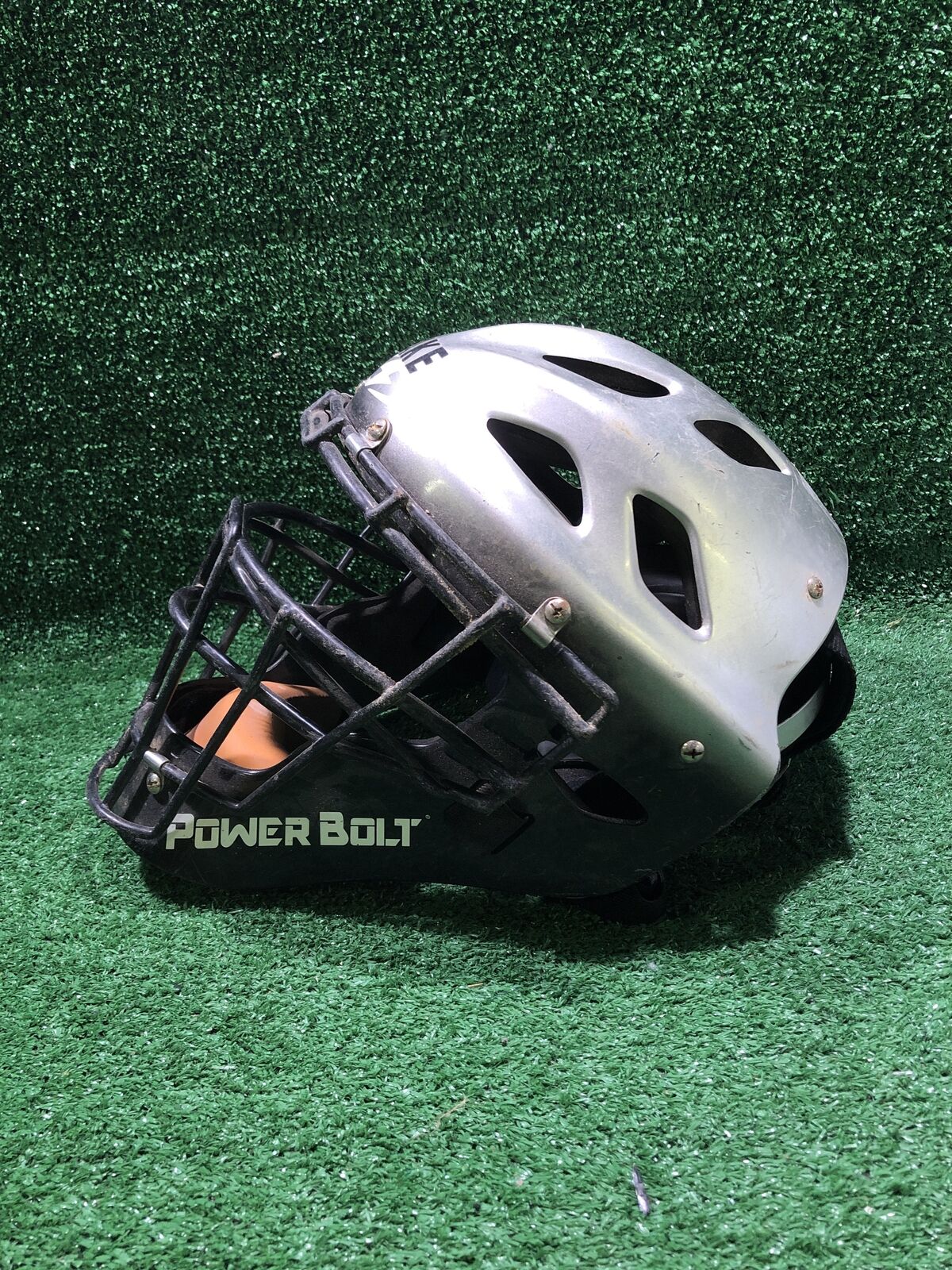 Powerbolt URS-301 Hockey Style Catcher's Helmet