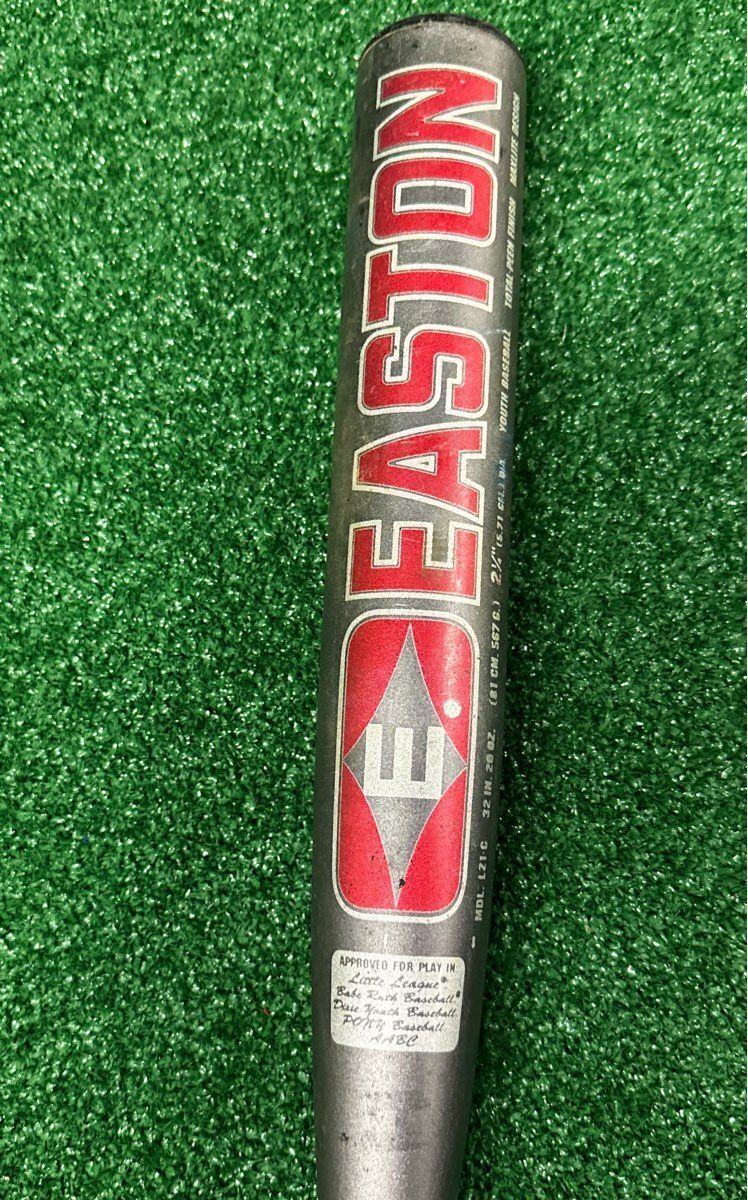 Easton Redline C-Core Baseball Bat 32" 20 oz. (-12) 2 1/4"