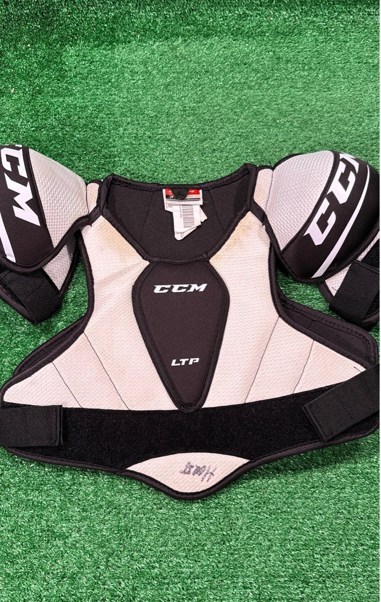 Ccm LTP Hockey Shoulder Pads Junior Small (S)