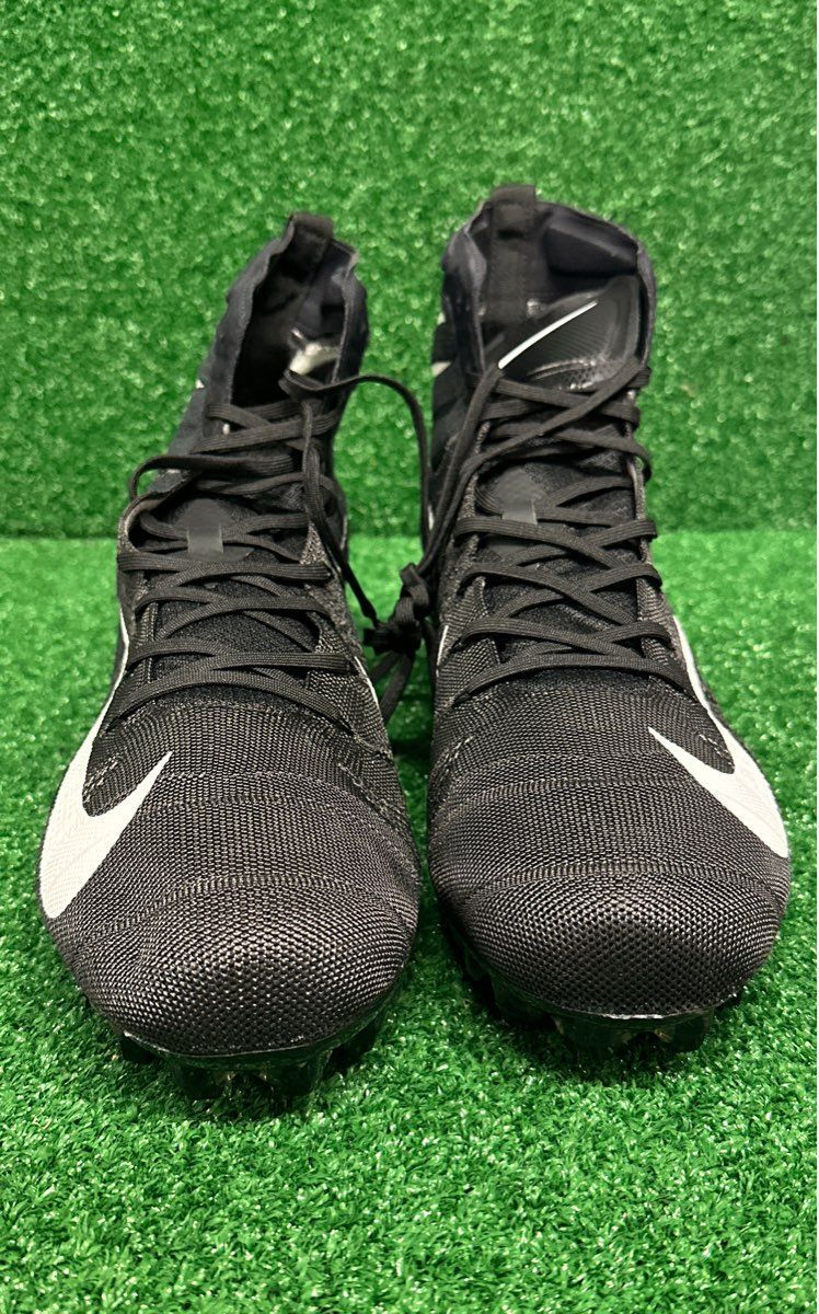 Nike Vapor Untouchable 3 Elite 16.0 Size Football Cleats