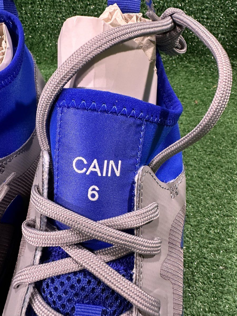 Team Issued Under Armour Cain #6 Heater Mid ST 13.0 Size Baseball Cleats V5K85