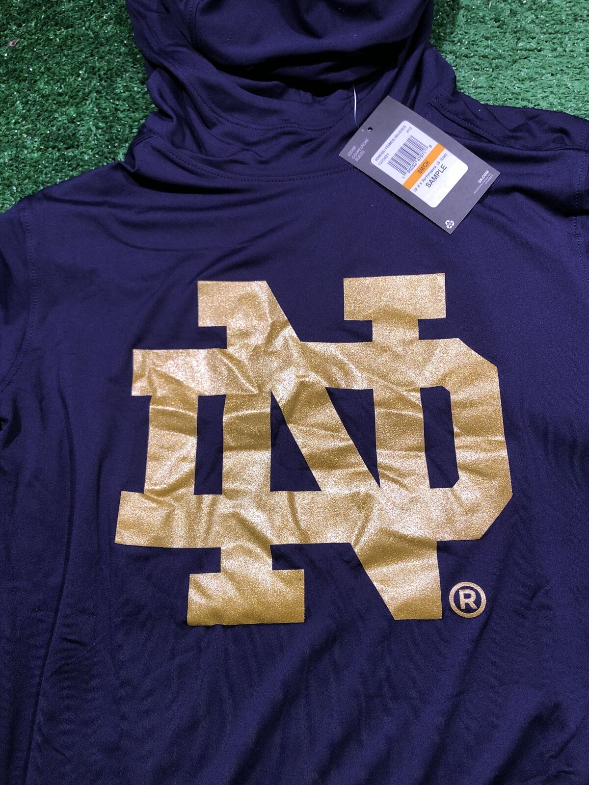 Under Armour Notre Dame Small (S) Long Sleeve w/Hood