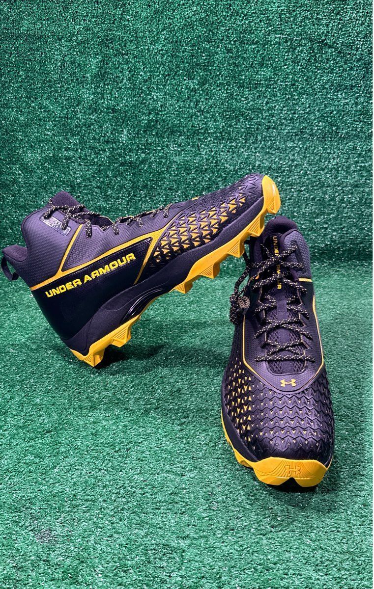 Team Issued Under Armour Hammer MR 16.0 Size Football Cleats