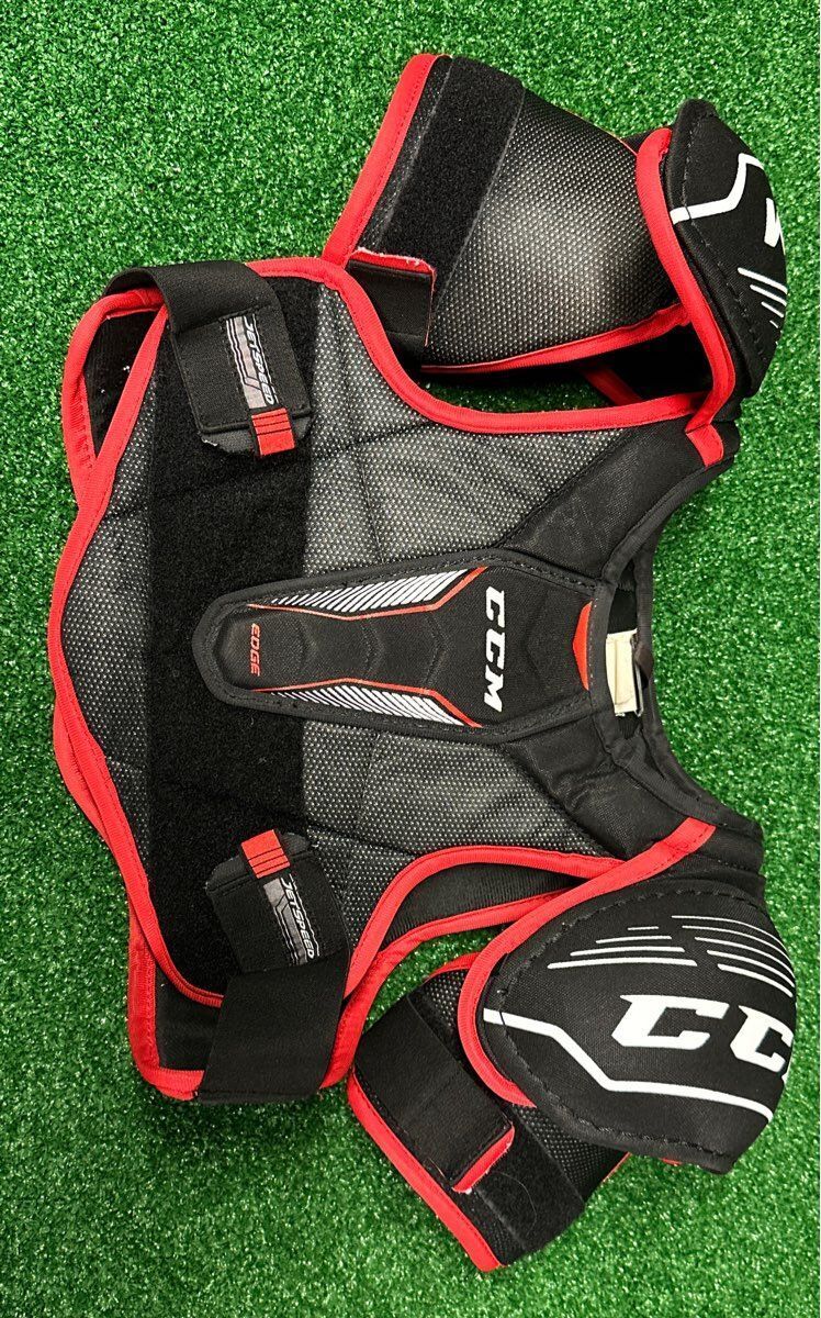 Ccm Jetspeed Edge Hockey Shoulder Pads Junior Large (L)