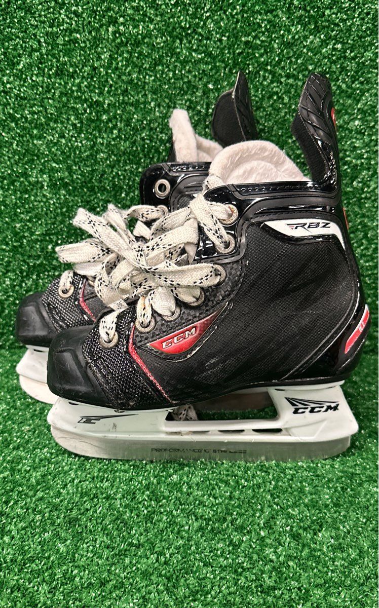 Ccm RBZ 70 Hockey Skates 11.0 Youth Skate Size