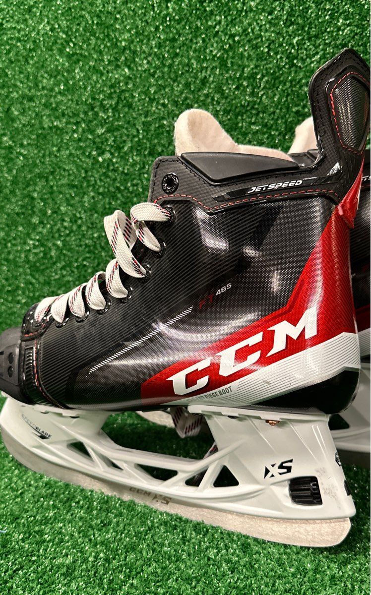 Ccm Jetspeed FT 485 Hockey Skates 5.5 Skate Size