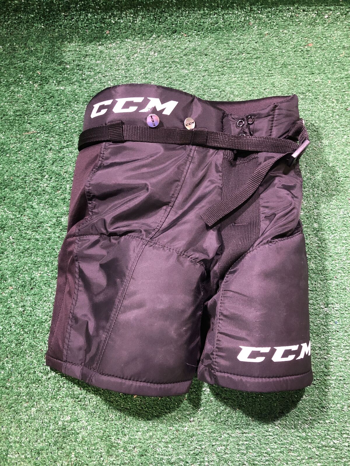 Ccm QLT230 Hockey Pants Youth Medium (M)