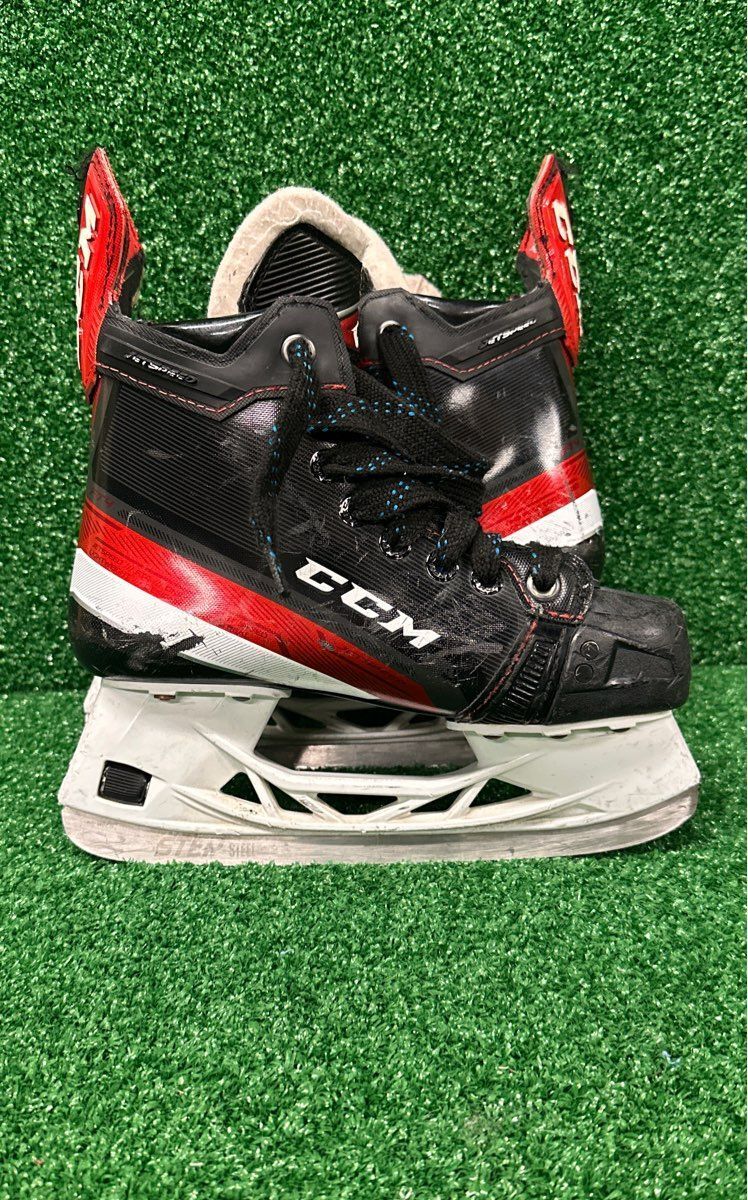 Ccm Jetspeed FT4 Hockey Skates 2.5 Skate Size