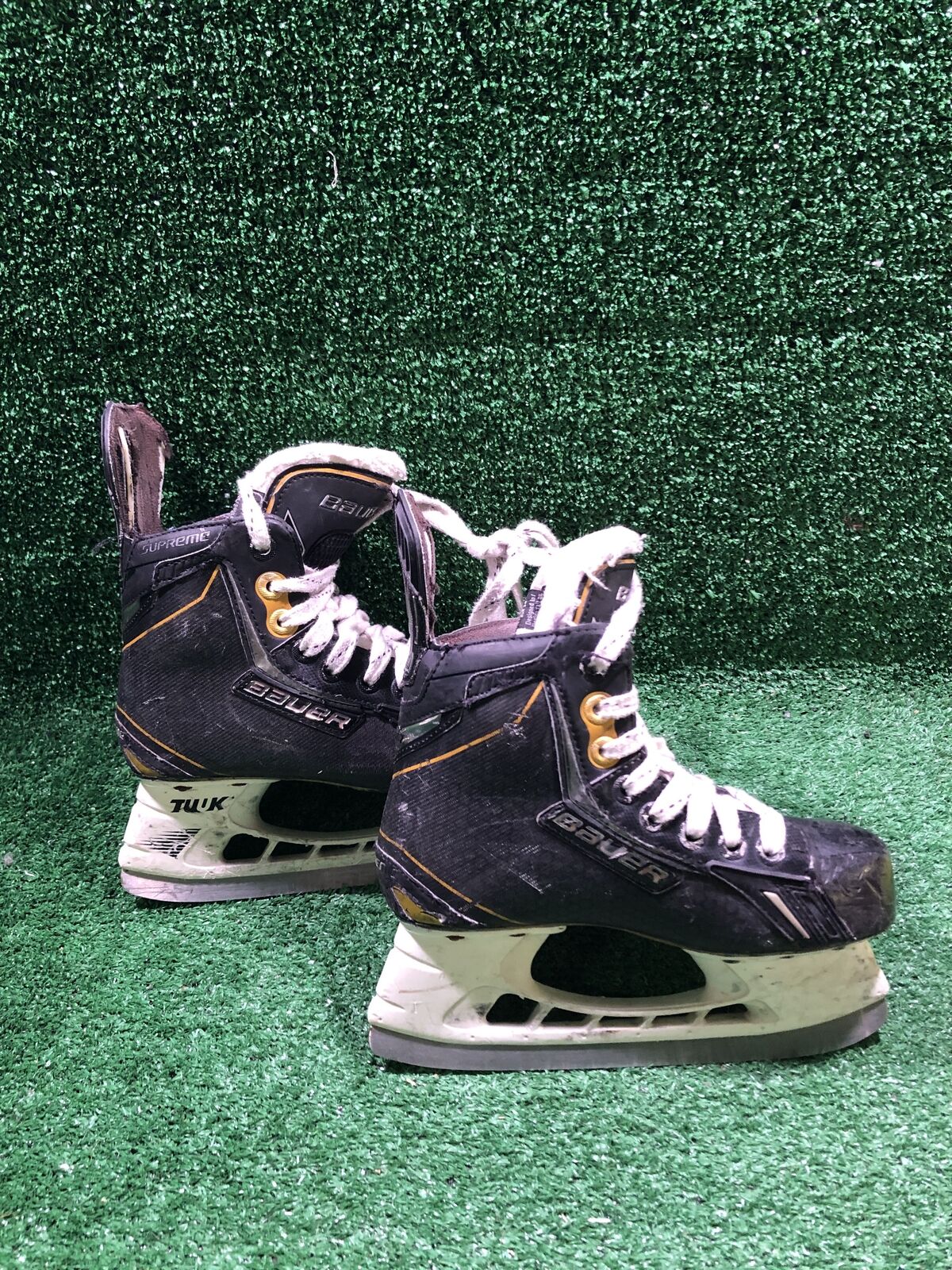 Bauer Supreme One.7 Hockey Skates 1.5EE Skate Size