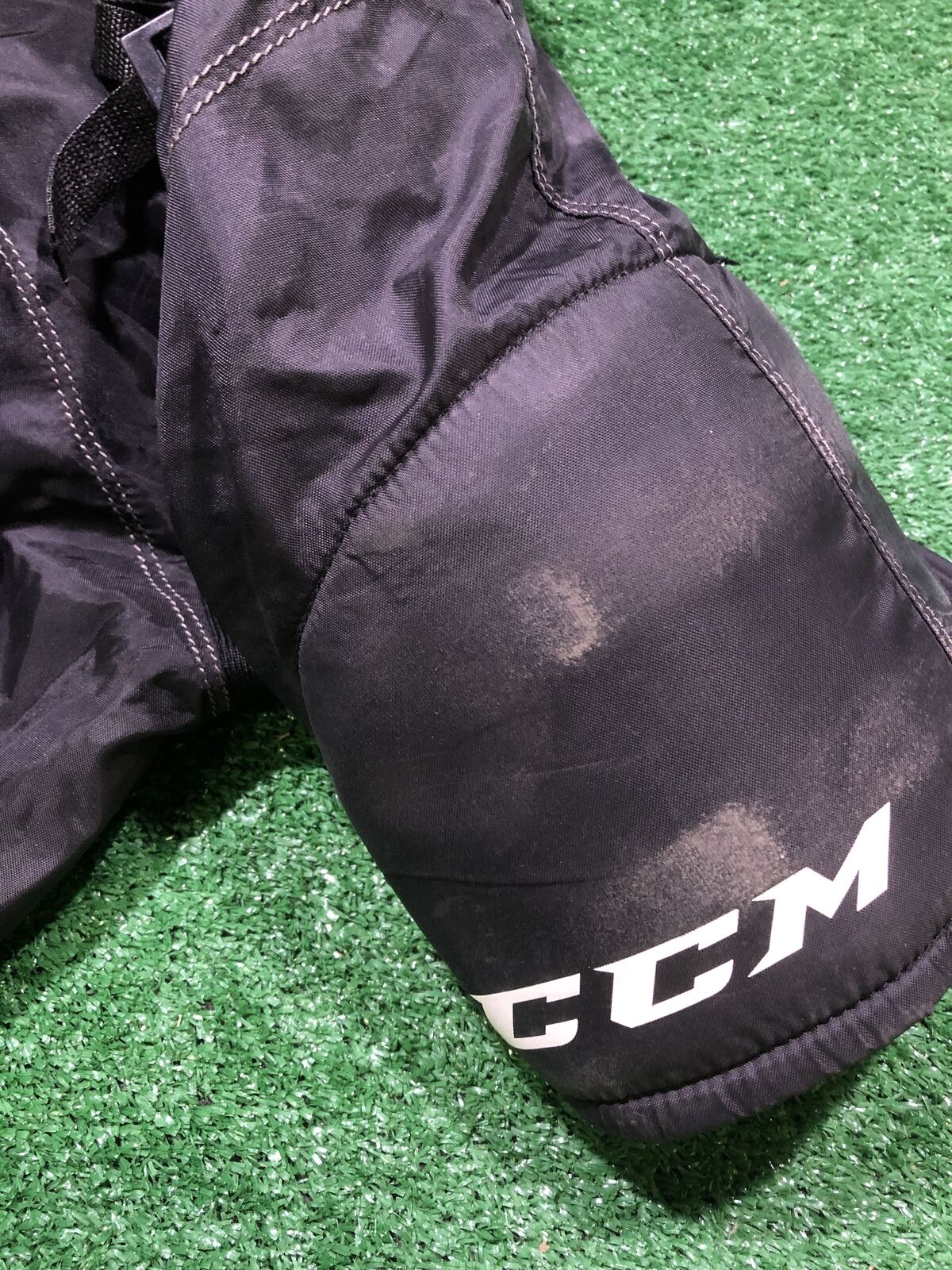 Ccm Hockey Pants Youth Large (L)