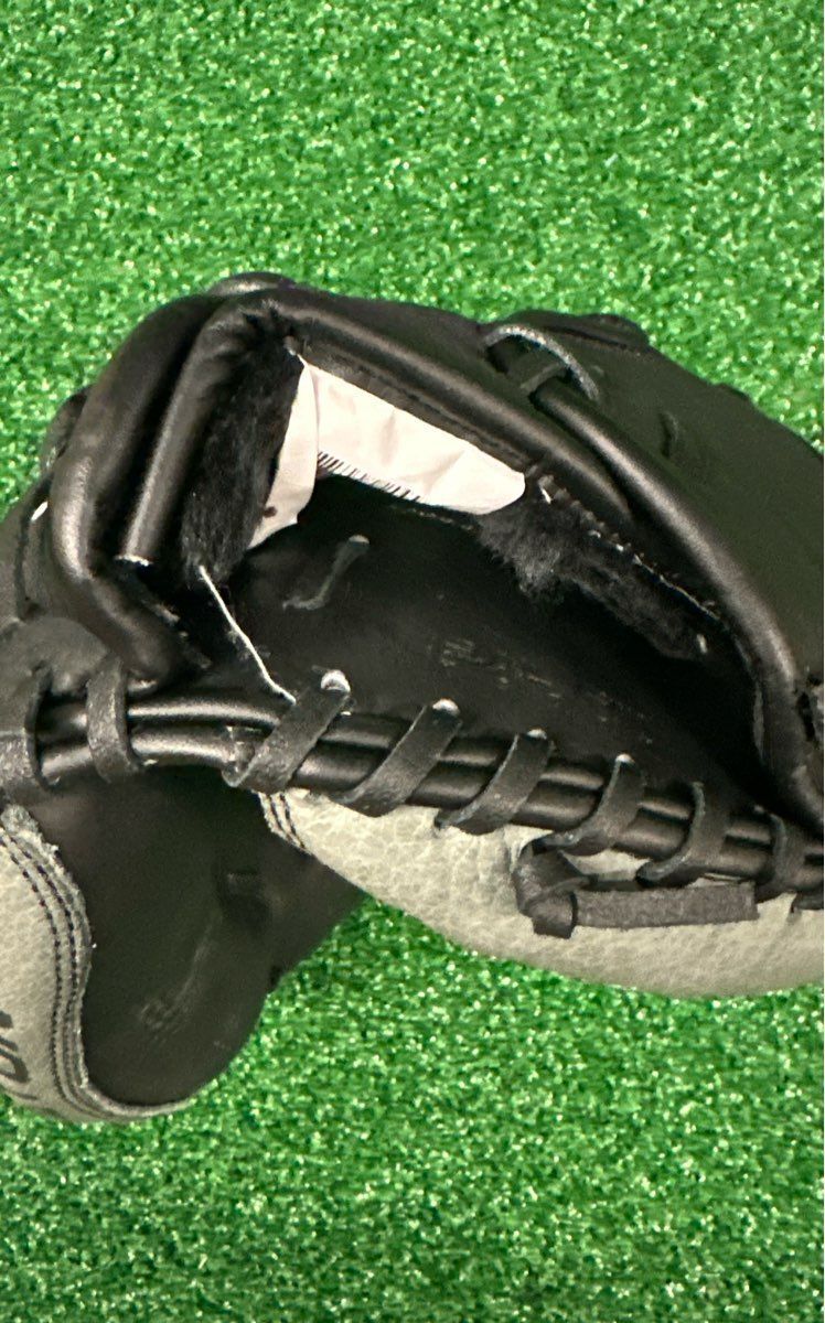 Easton Alpha APB2 34" Catcher's Mitt (RHT)