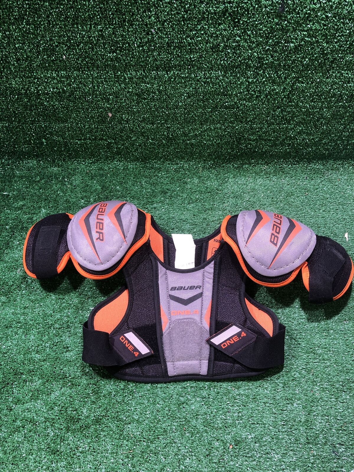 Bauer Supreme One.4 Hockey Shoulder Pads Youth Medium (M)