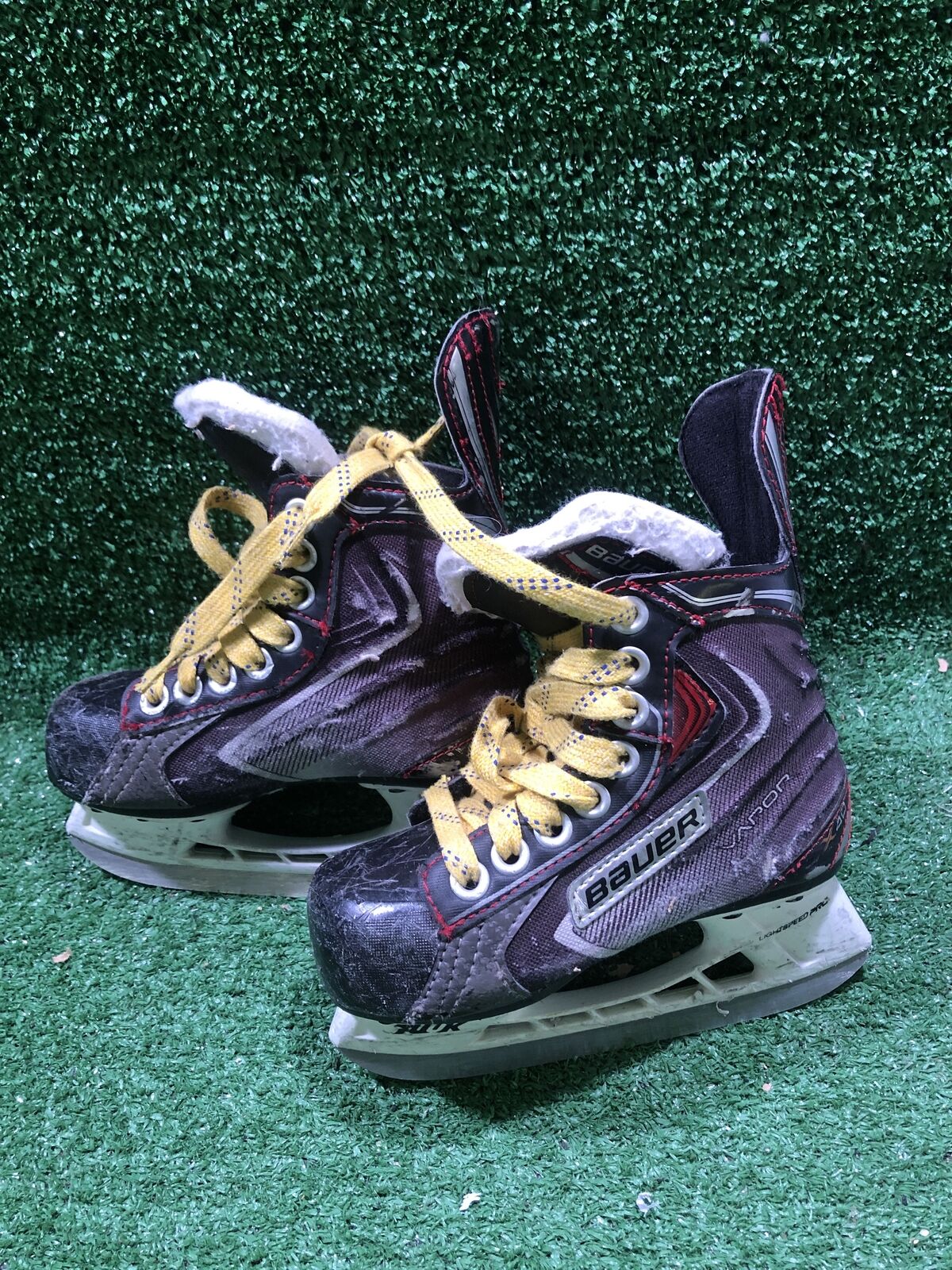 Bauer Vapor X40 Hockey Skates Youth 10.0R Skate Size