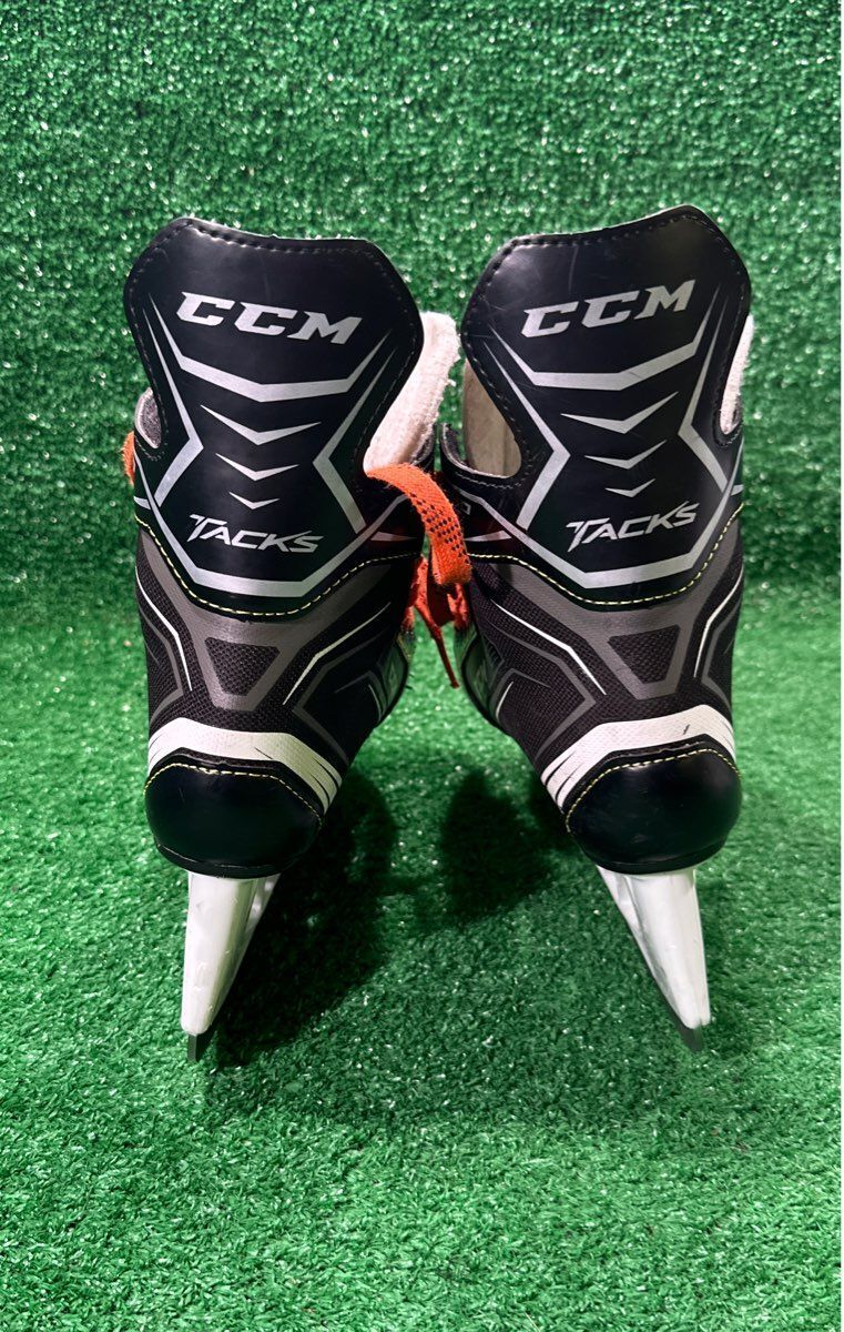 Ccm 9040 Hockey Skates 2.0 Skate Size