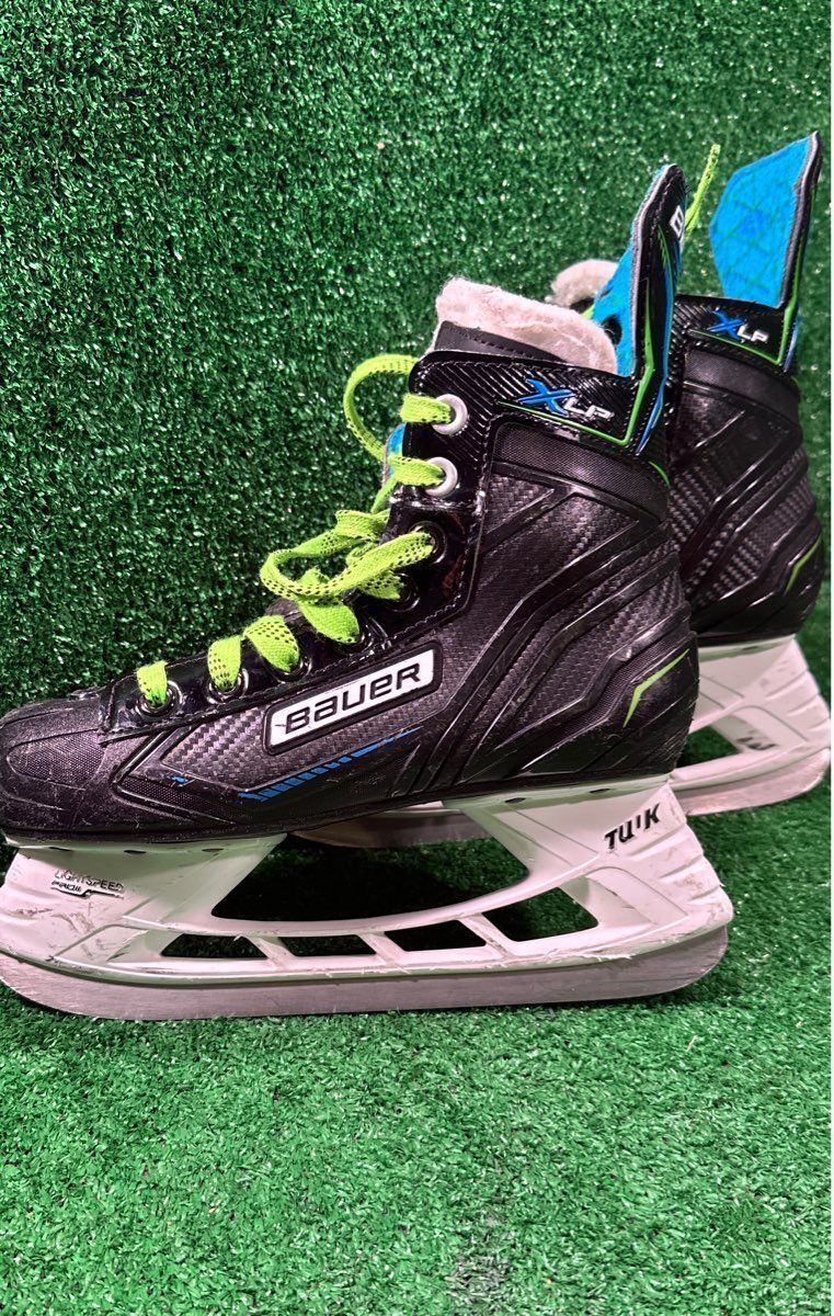 Bauer XLP Hockey Skates 2.5 Skate Size