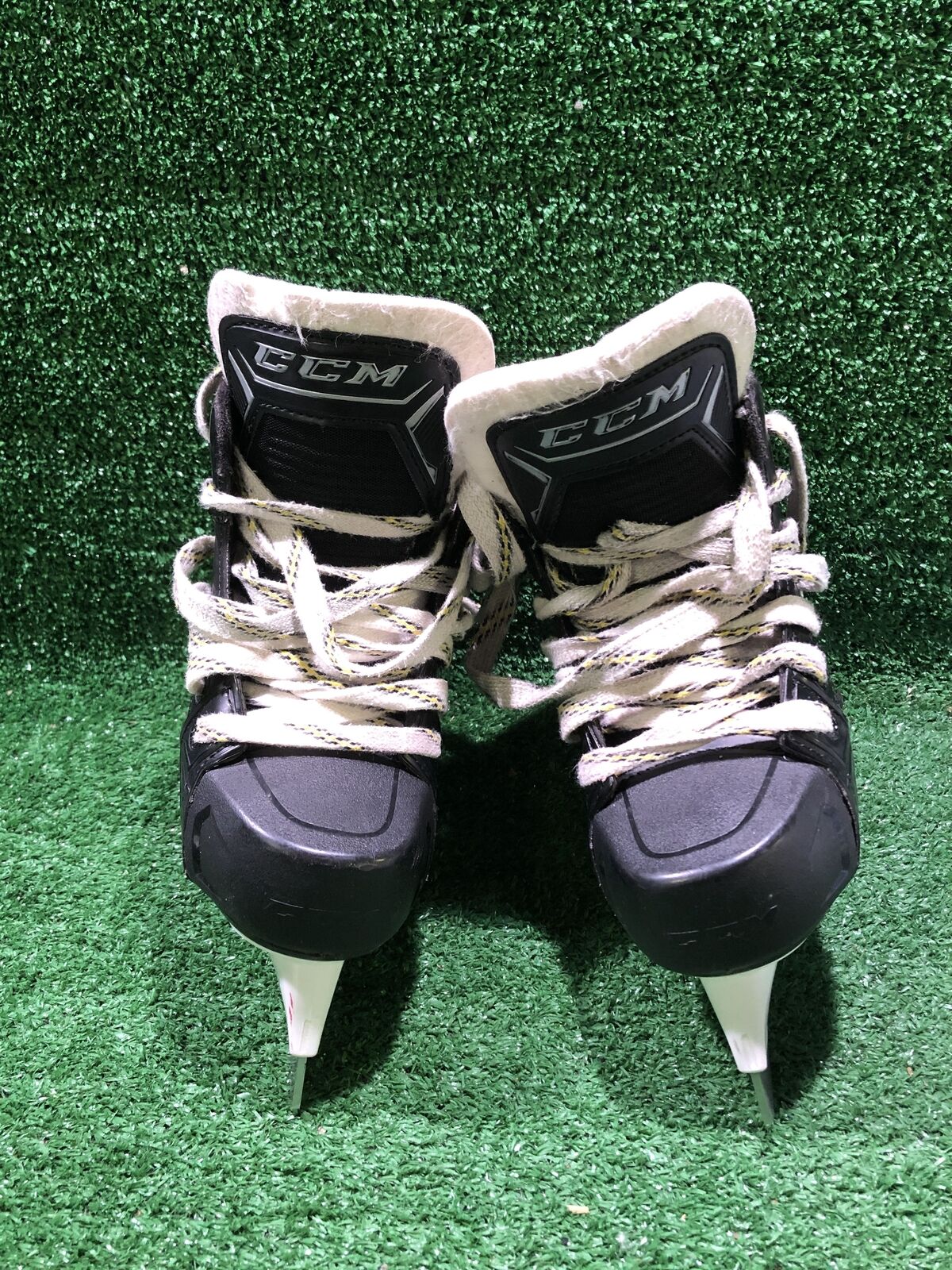 Bauer Supreme 140 Hockey Skates 1.0R Skate Size