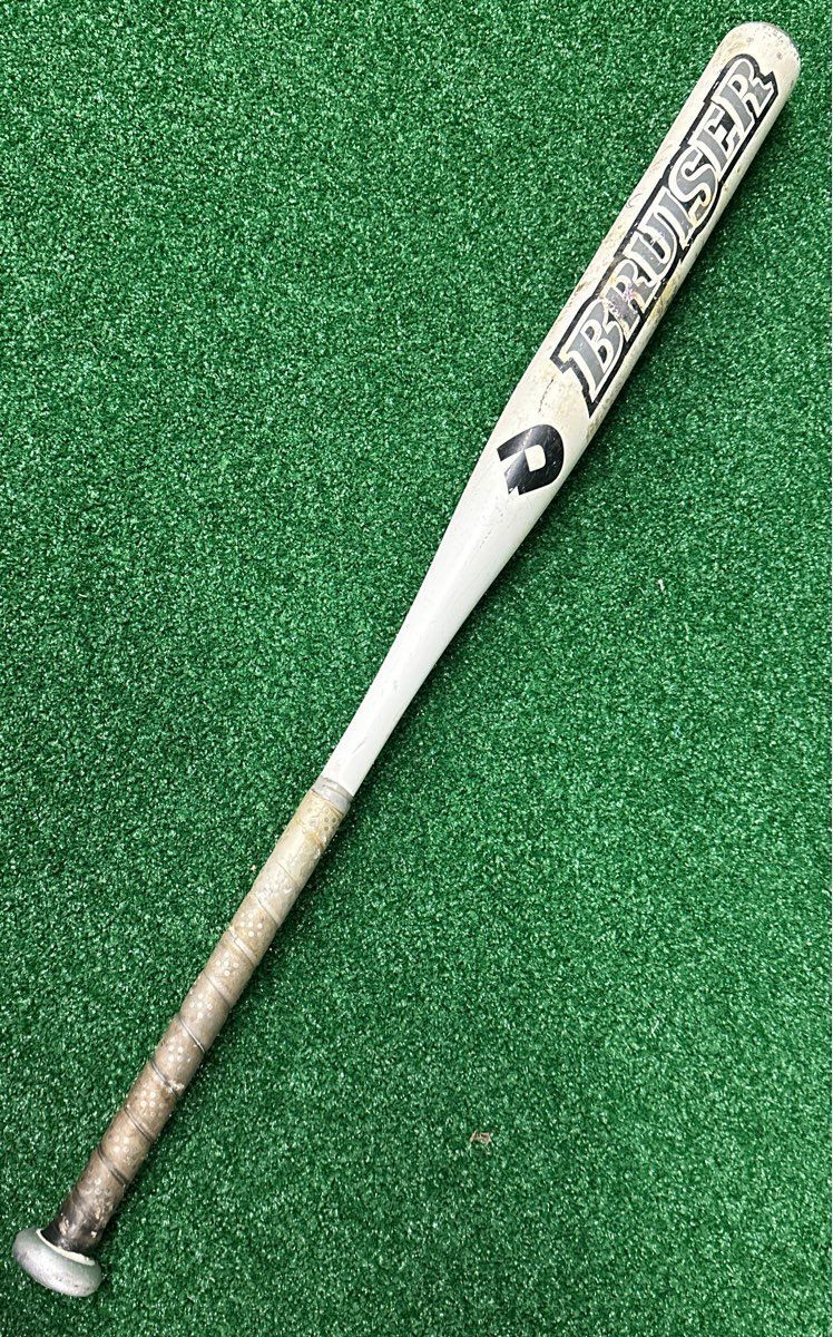 Demarini Bruiser Softball Bat 34" 26 oz. (-8) 2 1/4"