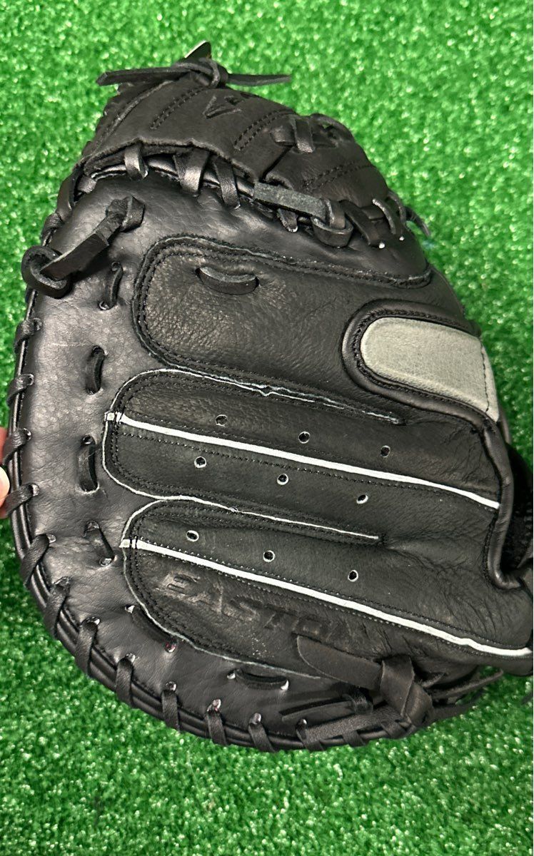 Easton Alpha APB2 34" Catcher's Mitt (RHT)