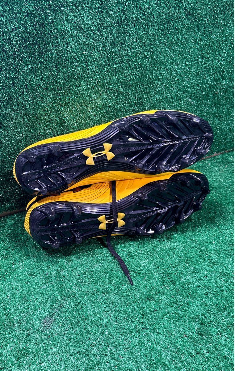 Under Armour Nitro Low MC 14.0 Size Football Cleats