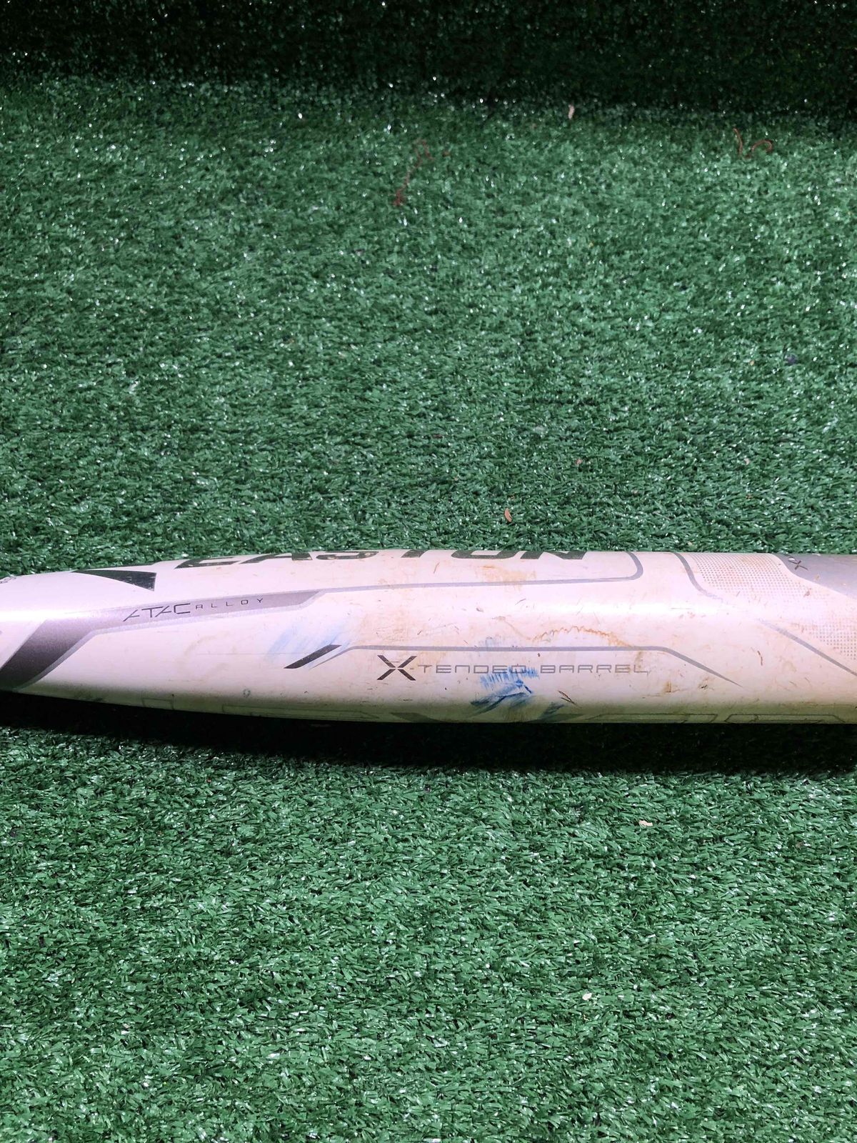 Easton Beast X 30" USSSA 1.15 BPF Certified Baseball Bat 25 oz. (-5)