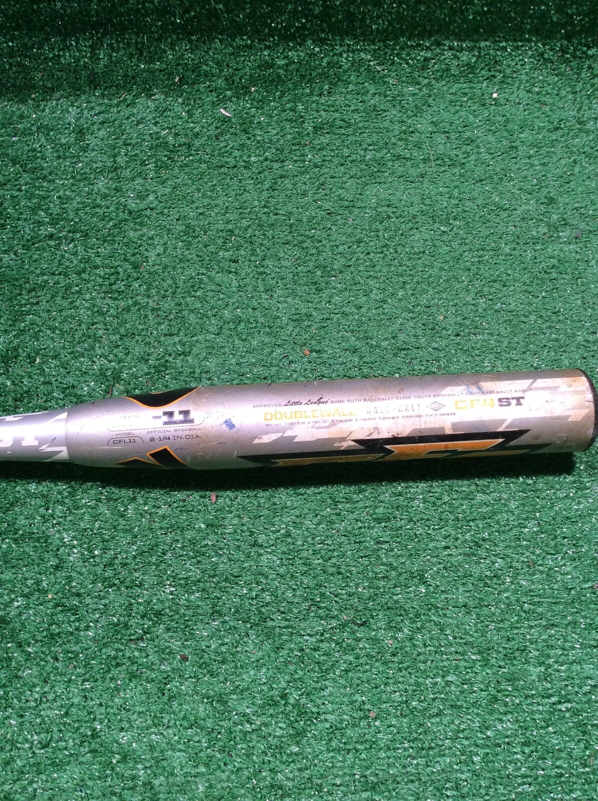 Demarini CFL11 Baseball Bat 29" 18 oz. (-11) 2 1/4"