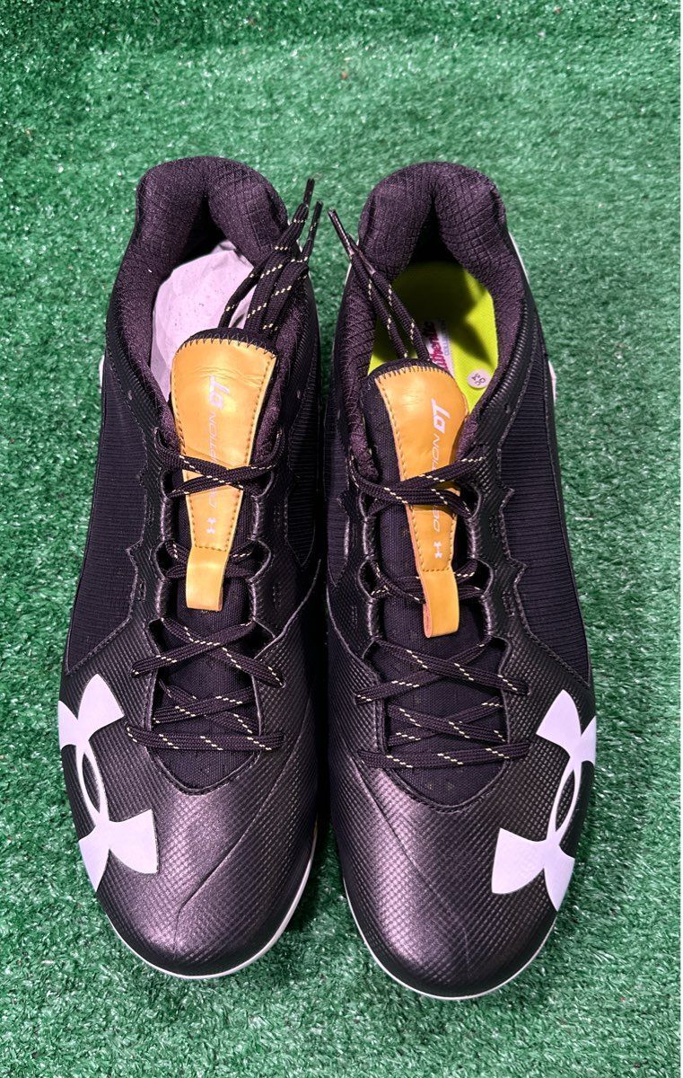 Under Armour Deception Low DT 13.5 Size Baseball Cleats