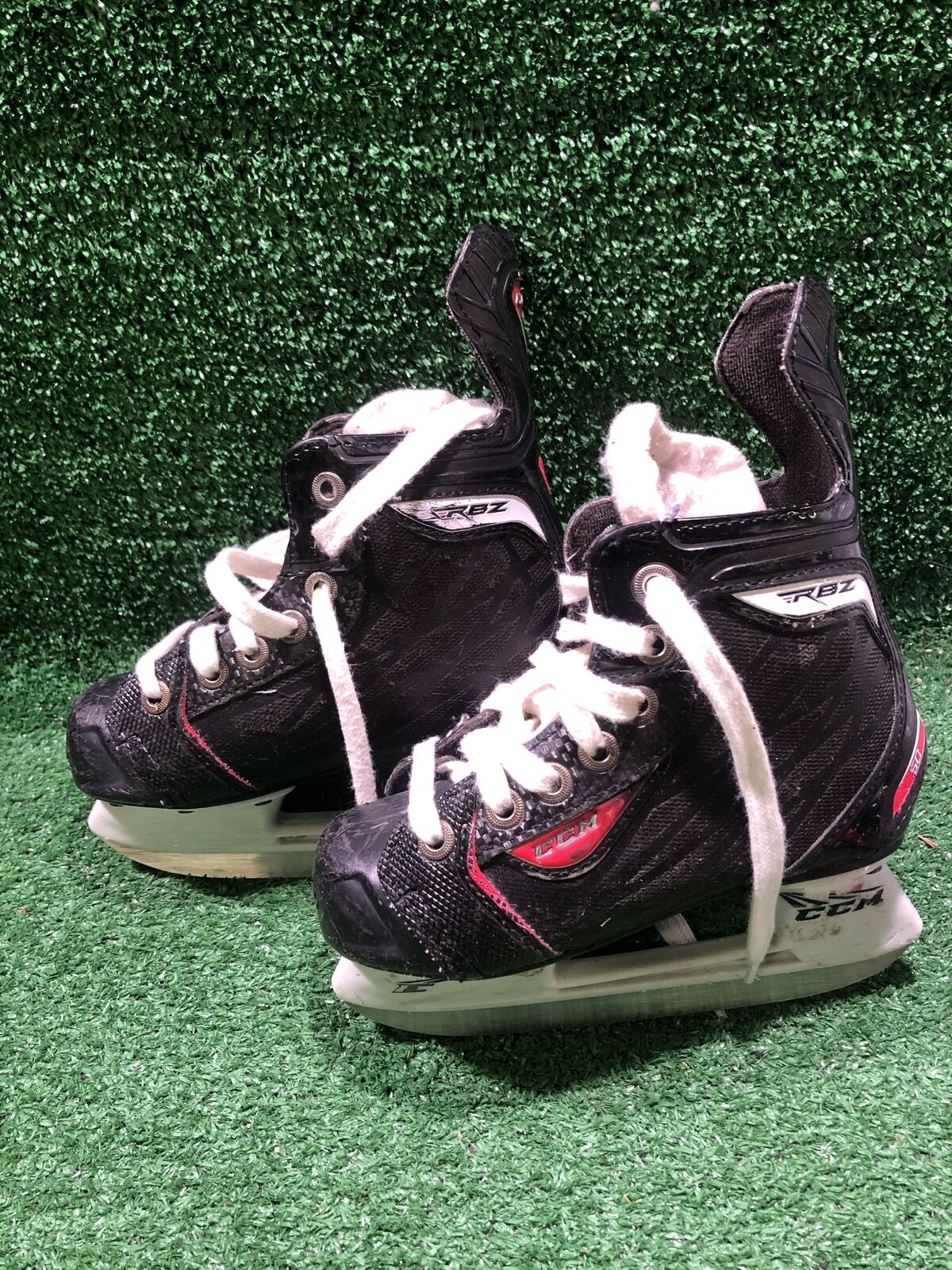 Ccm RBZ 50 Hockey Skates Youth 11.0J Skate Size