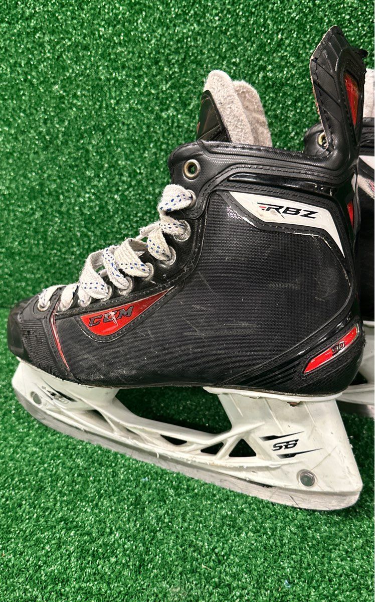 Ccm RBZ 90 Hockey Skates 7.5 Skate Size