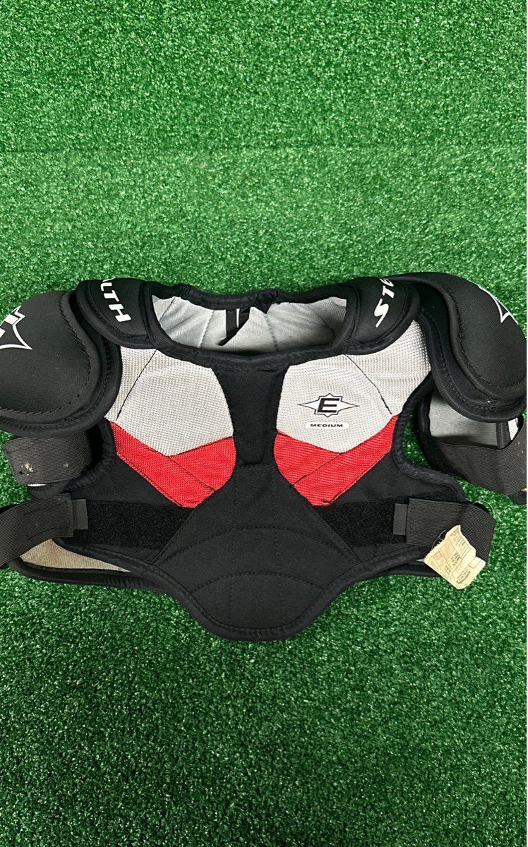 Easton Stealth S1 Hockey Shoulder Pads Junior Medium (M)