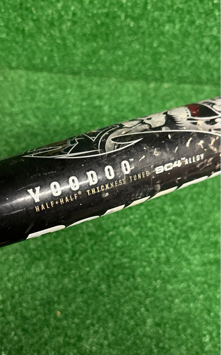 Demarini Voodoo Baseball Bat 31" 28 oz. (-3) 2 5/8"