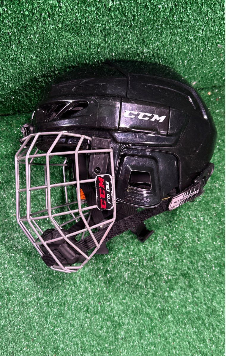 Ccm D30 Hockey Helmet Extra Small (XS)