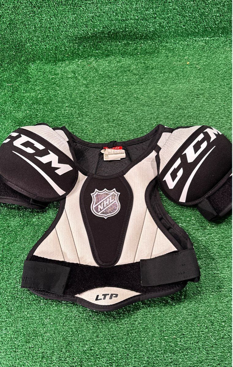 Ccm NHL LTP Hockey Shoulder Pads Junior Medium (M)