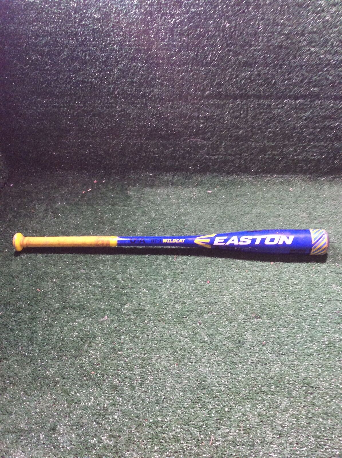 Easton YBM18WC Baseball Bat 28" 18 oz. (-10) 2 1/4"