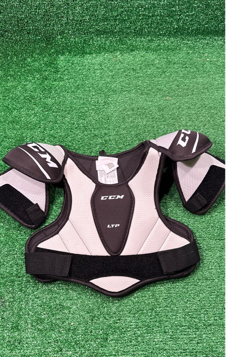 Ccm LTP Hockey Shoulder Pads Youth Large (L)