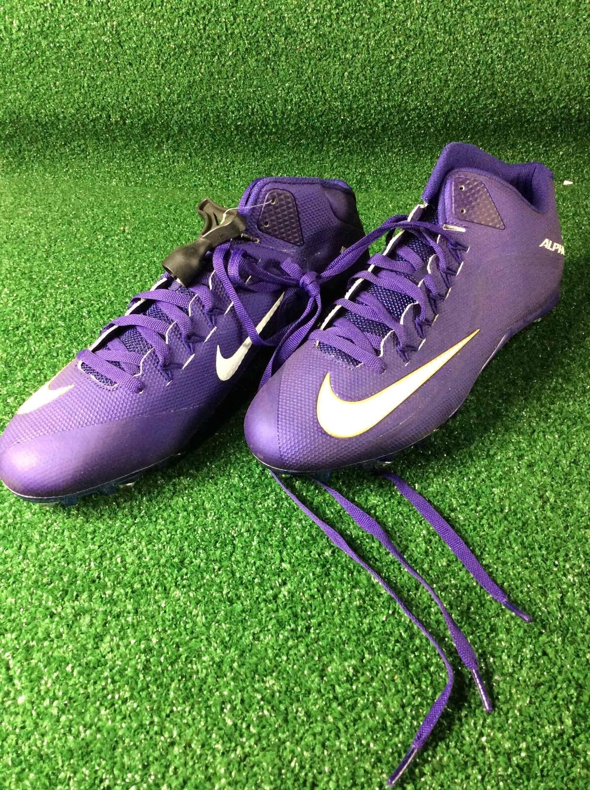 Team Issued Nike Alpha 14.0 Size Football Cleats