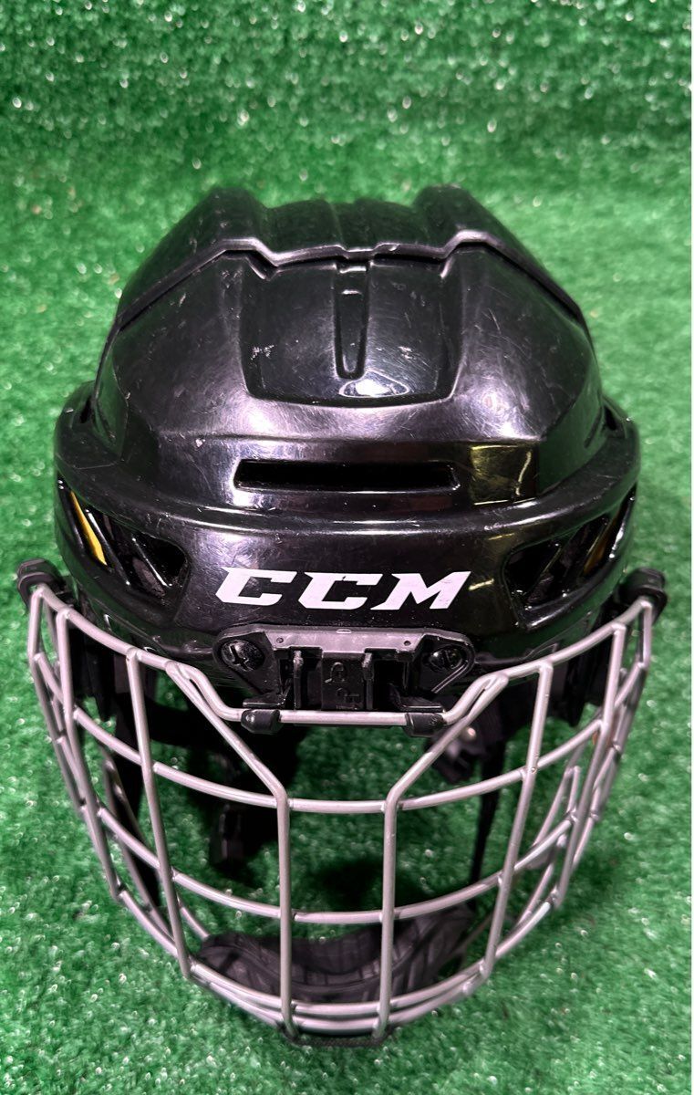 Ccm D30 Hockey Helmet Extra Small (XS)