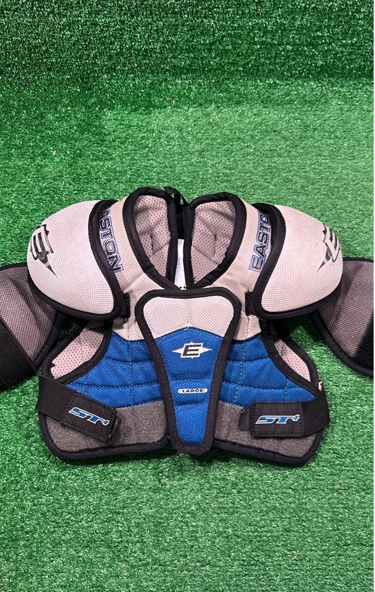 Easton ST4 Hockey Shoulder Pads Youth Large (L)