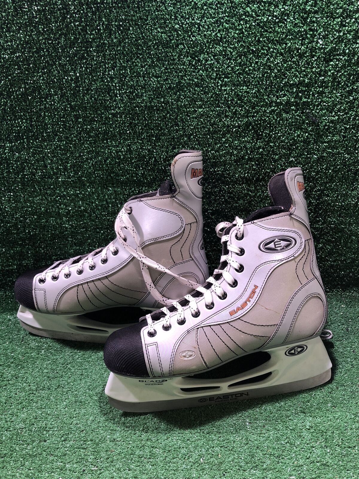 Easton Magnum Hockey Skates Adult 12.0 Skate Size