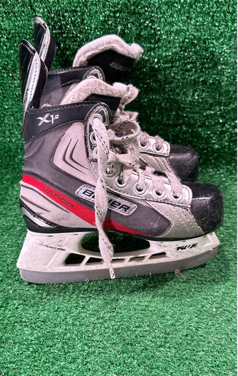 Bauer X1.0 Hockey Skates 11Y-R Skate Size