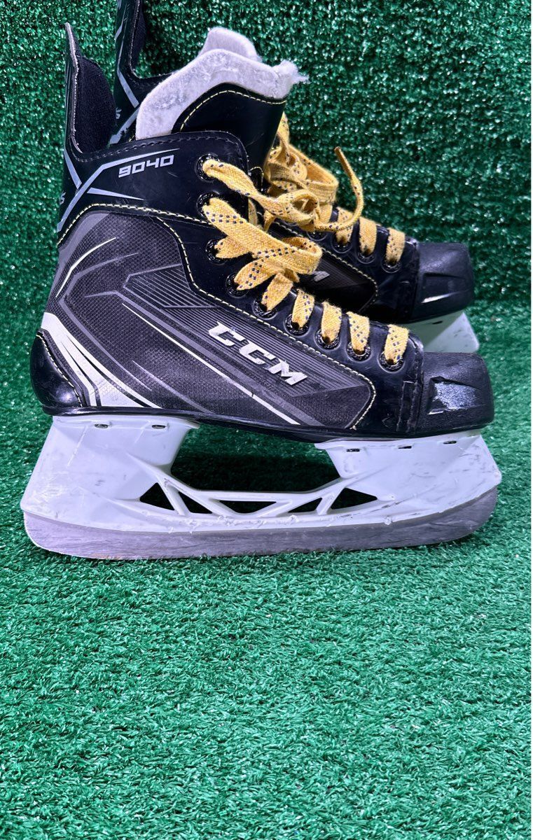 Ccm Tacks 9040 Hockey Skates 3.0 Skate Size