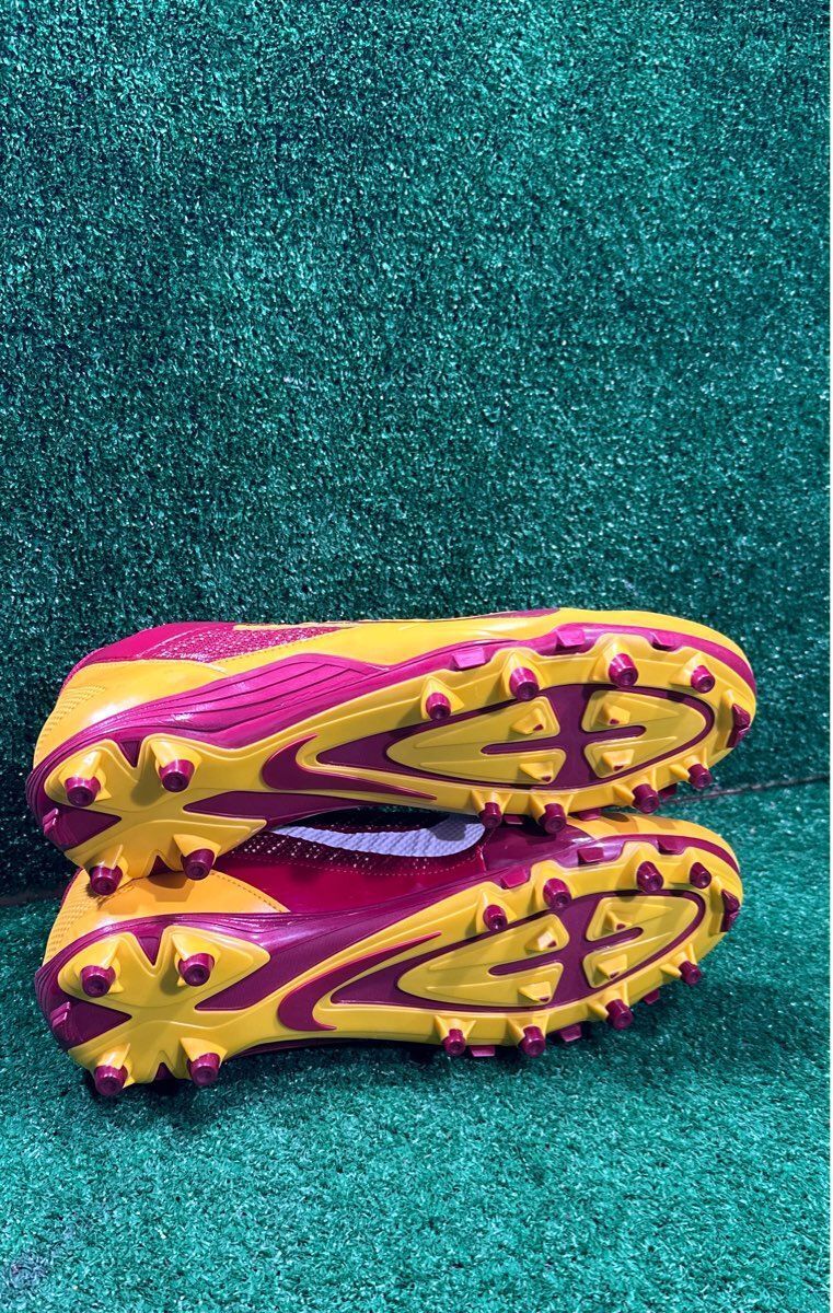 Team Issued Nike Alpha Pro 3/4 TD PF 13.5 Size Football Cleats