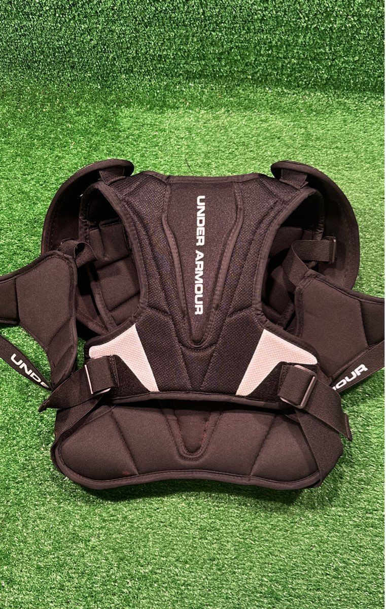 Under Armour Strategy Youth Medium Lacrosse Shoulder Pads