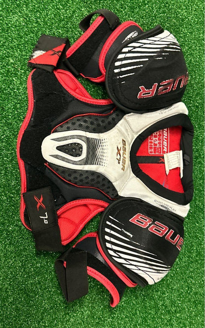 Bauer X7.0 Hockey Shoulder Pads Junior Small (S)