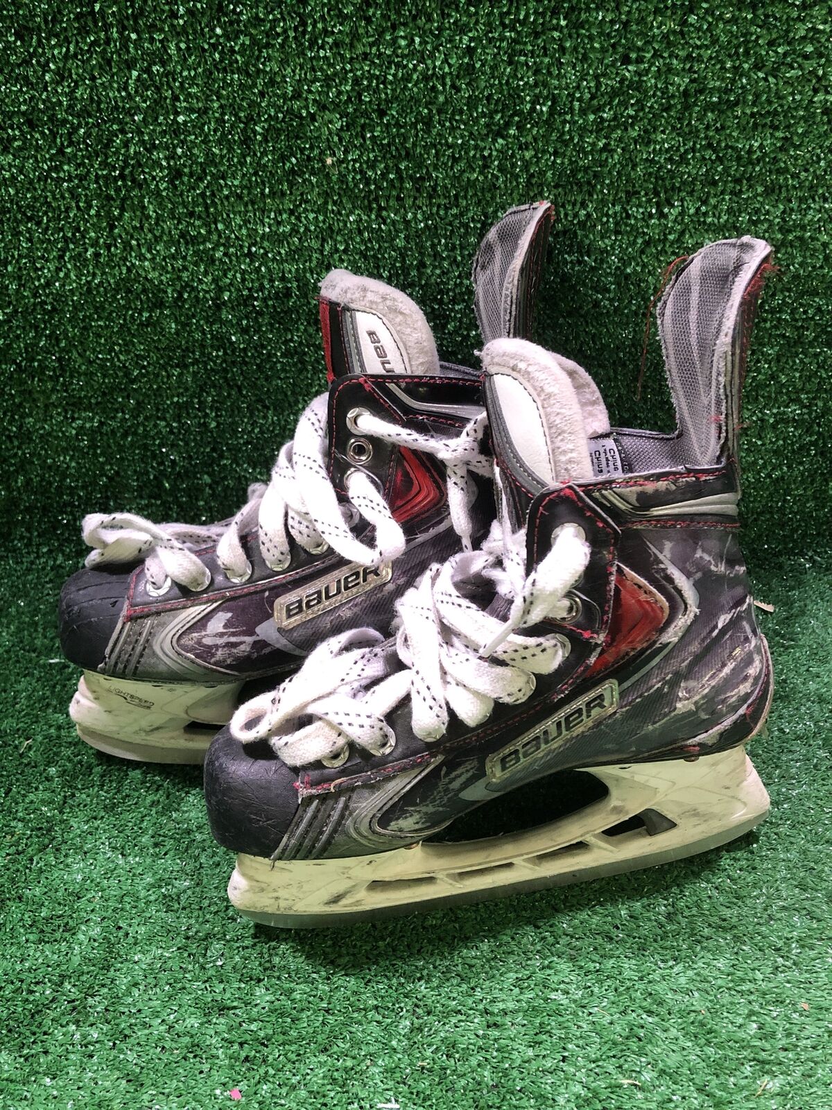 Bauer Vapor X100 Hockey Skates 3.5D Skate Size