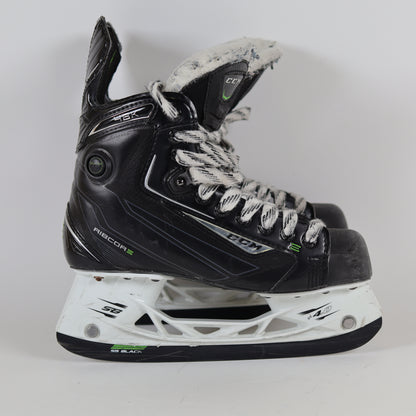 CCM Ribcor 48K Pump Size 4.5 Hockey Skates