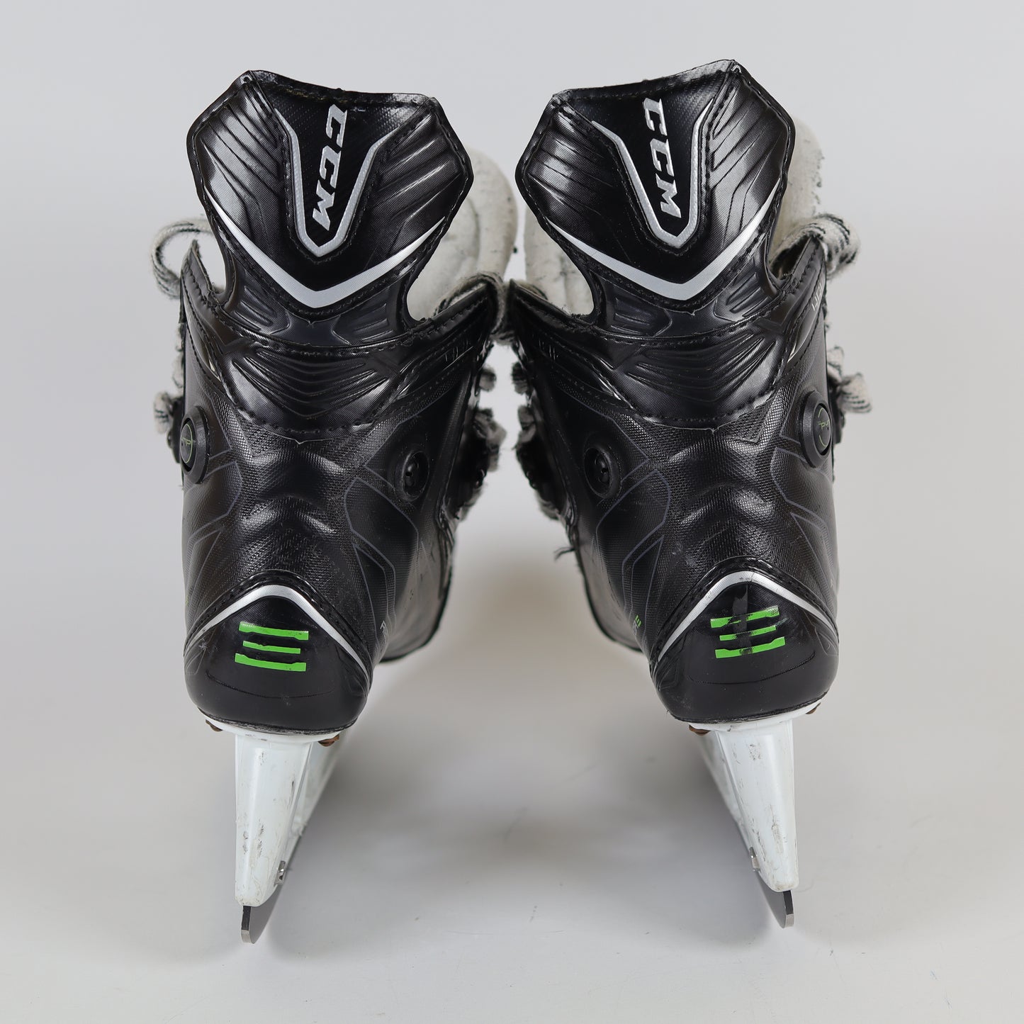 CCM Ribcor 48K Pump Size 4.5 Hockey Skates